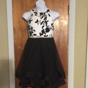 NWT Black/ white Speechless kids Dress sz:7
